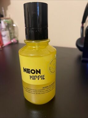 Aura Cleanse Facial Cleanser — Yellow